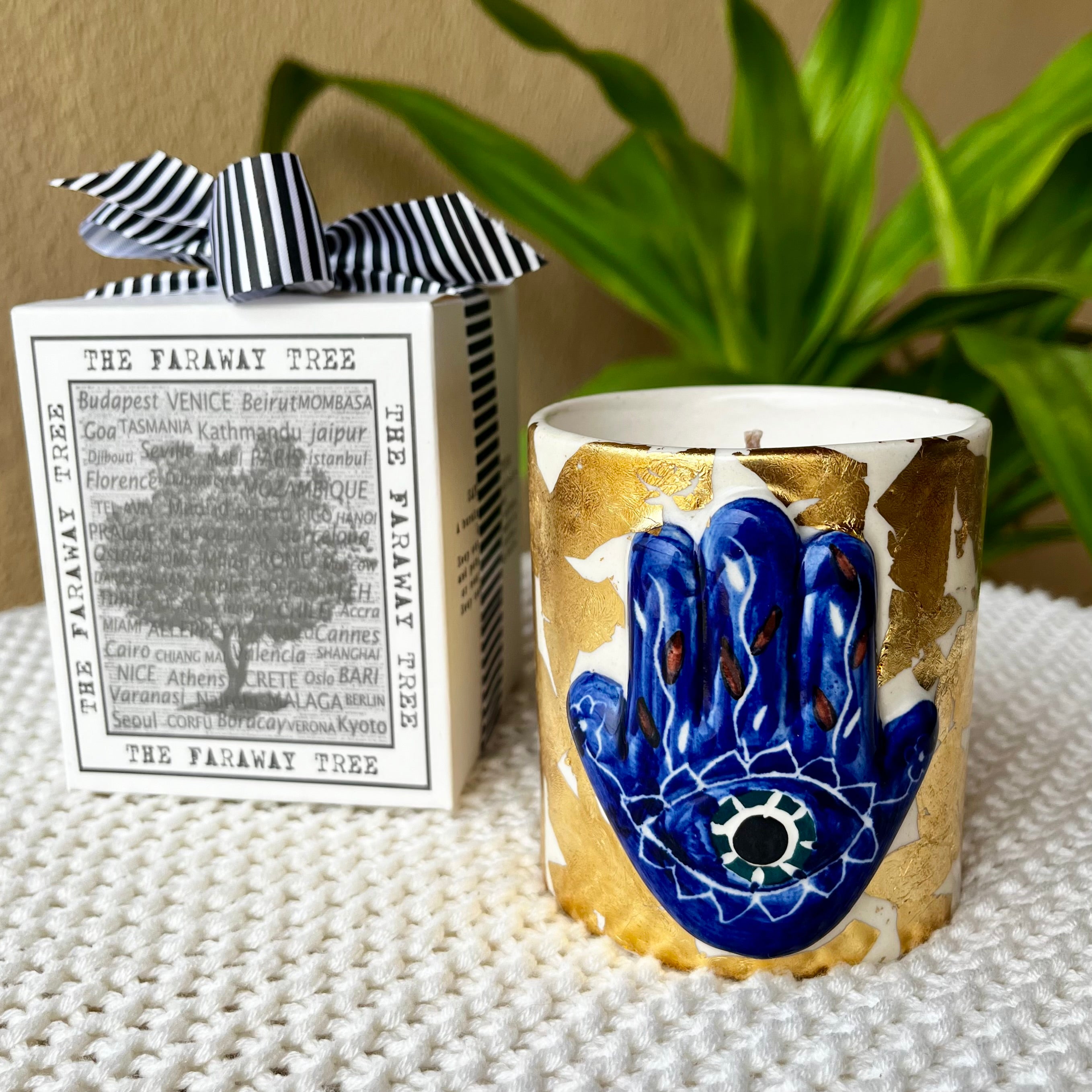 Scented Gold Leaf Hamsa Candle