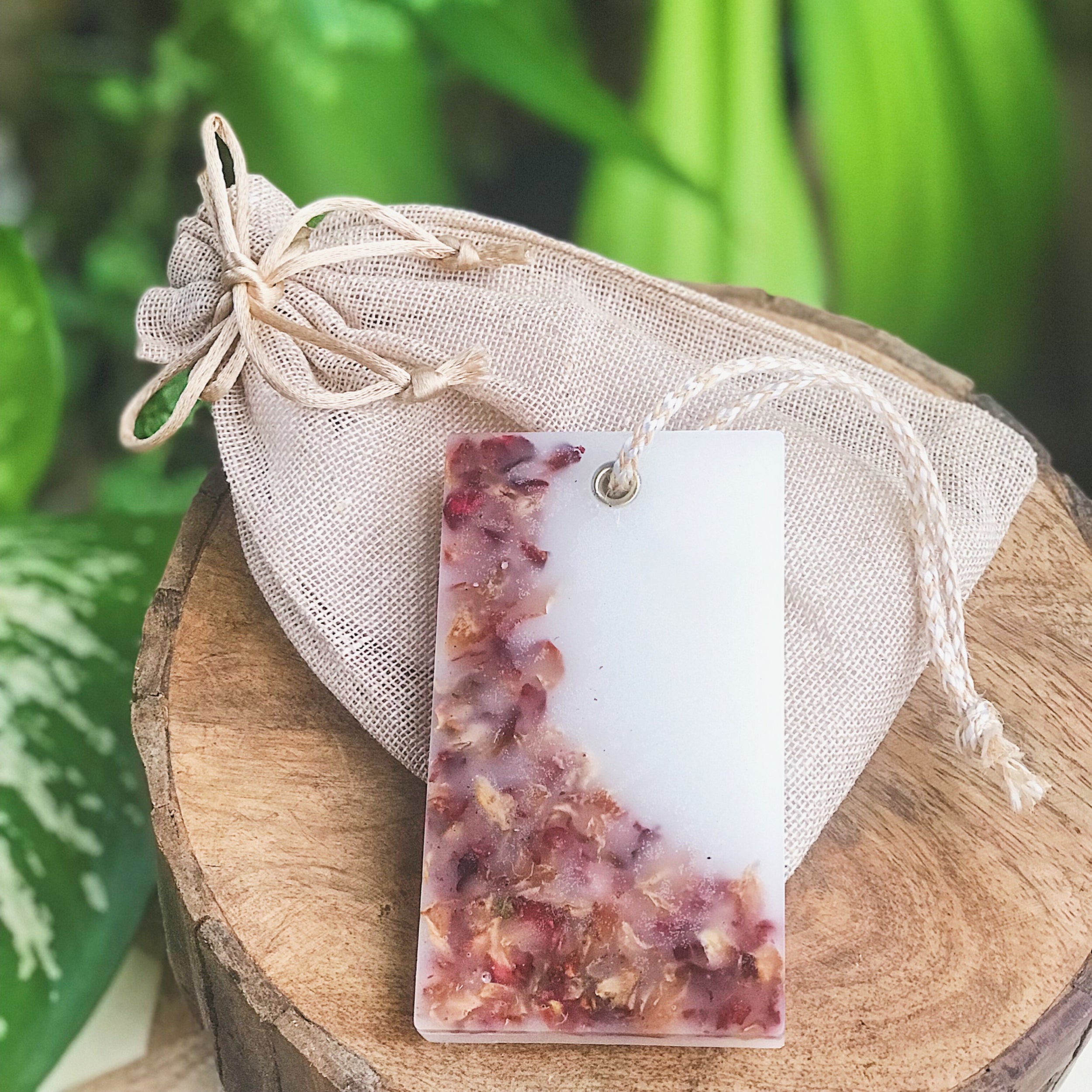 Scented Wax Wardrobe Fresheners