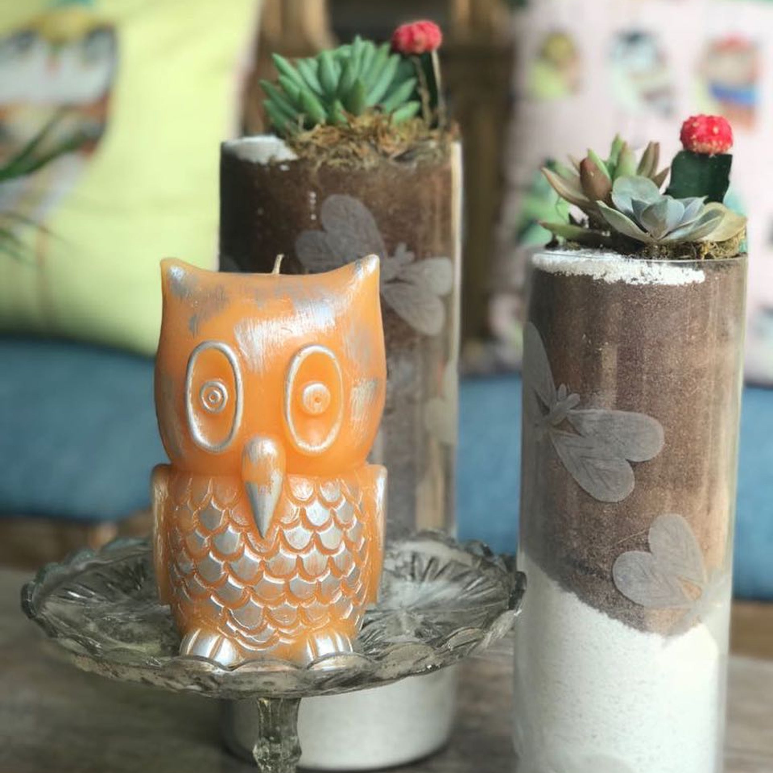 Sculpted Owl Candle with a replaceable tealight